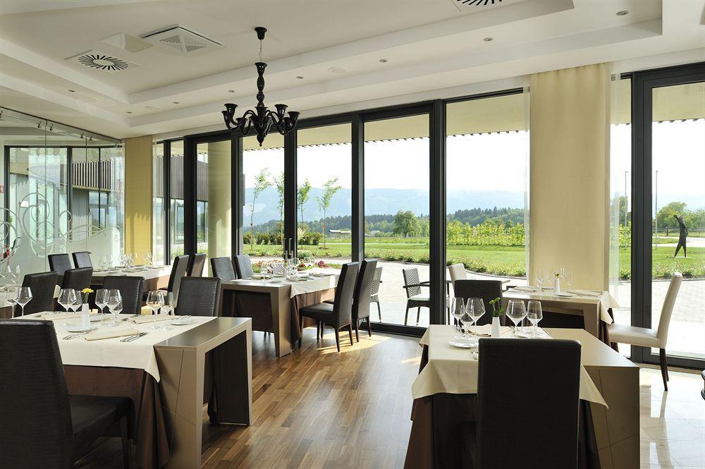 Lambergh Chateau & Hotel Dvorska Vas Eksteriør billede